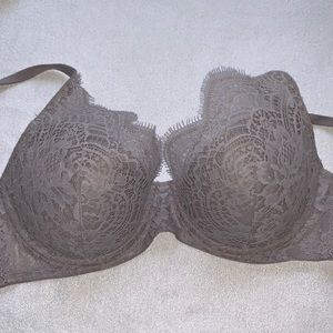 Victoria secret 32D